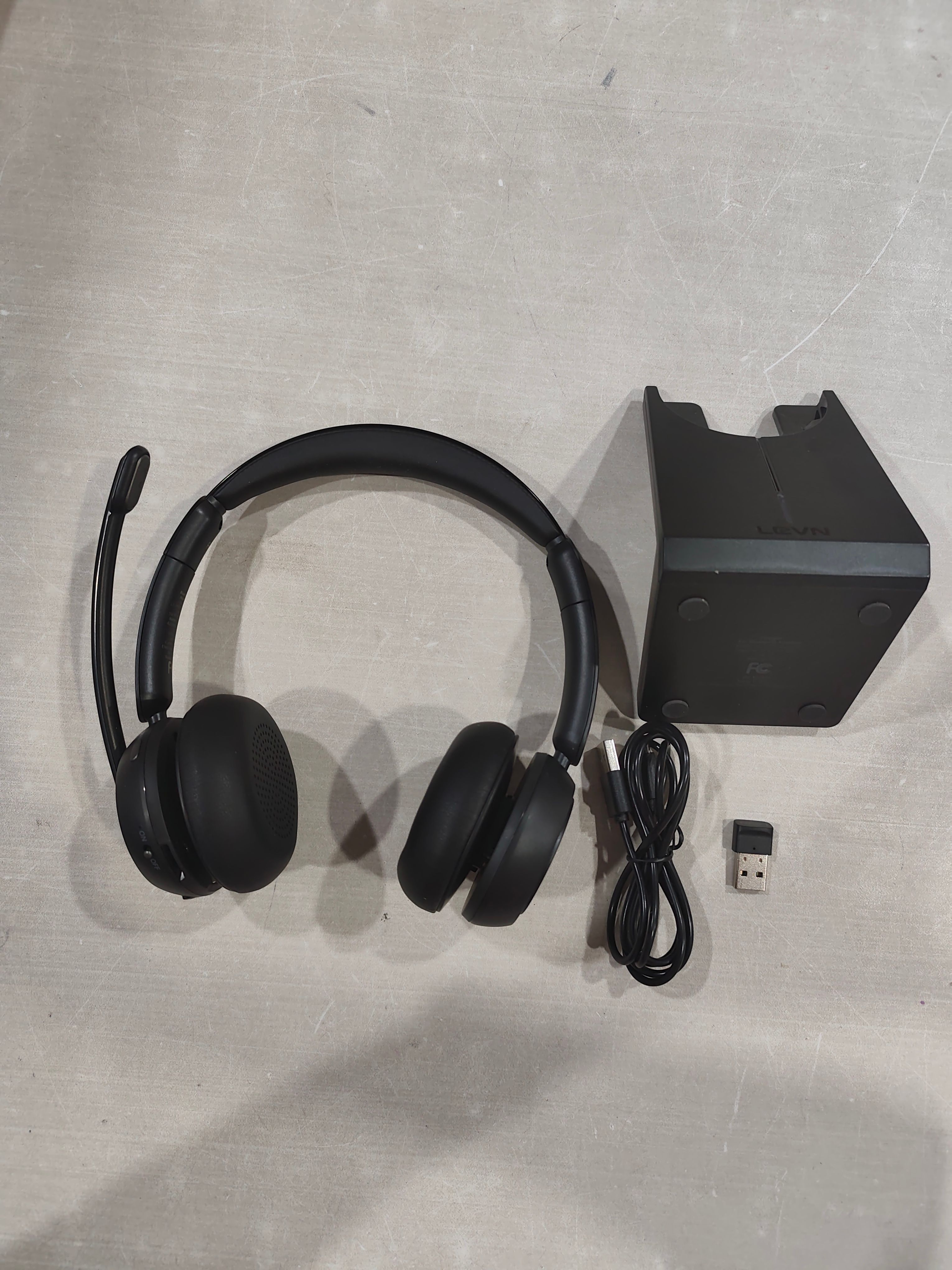 LEVN Auriculares Bluetooth con micrófono 