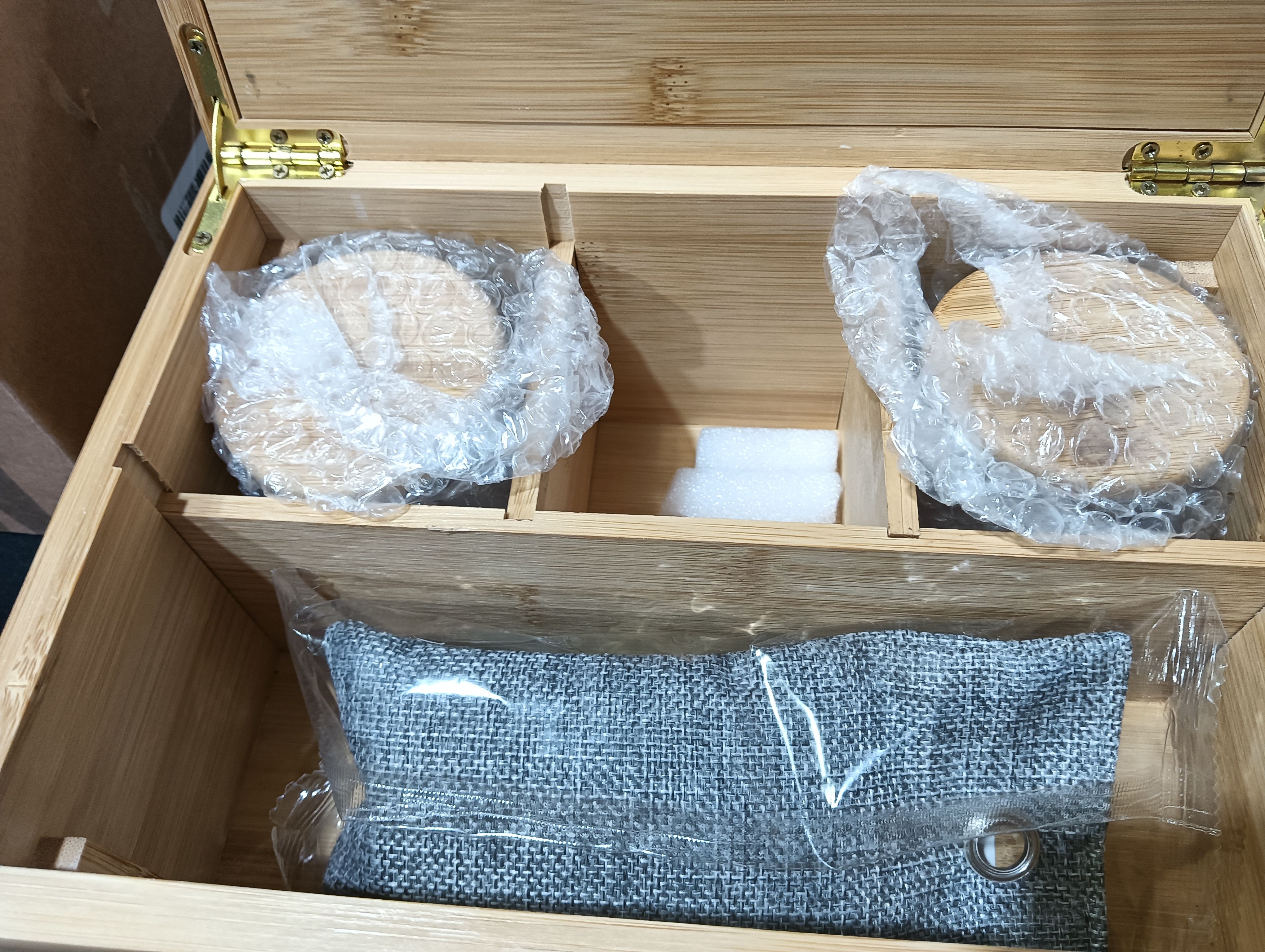 OZCHIN Caja grande de bambú con cerradura de combinación