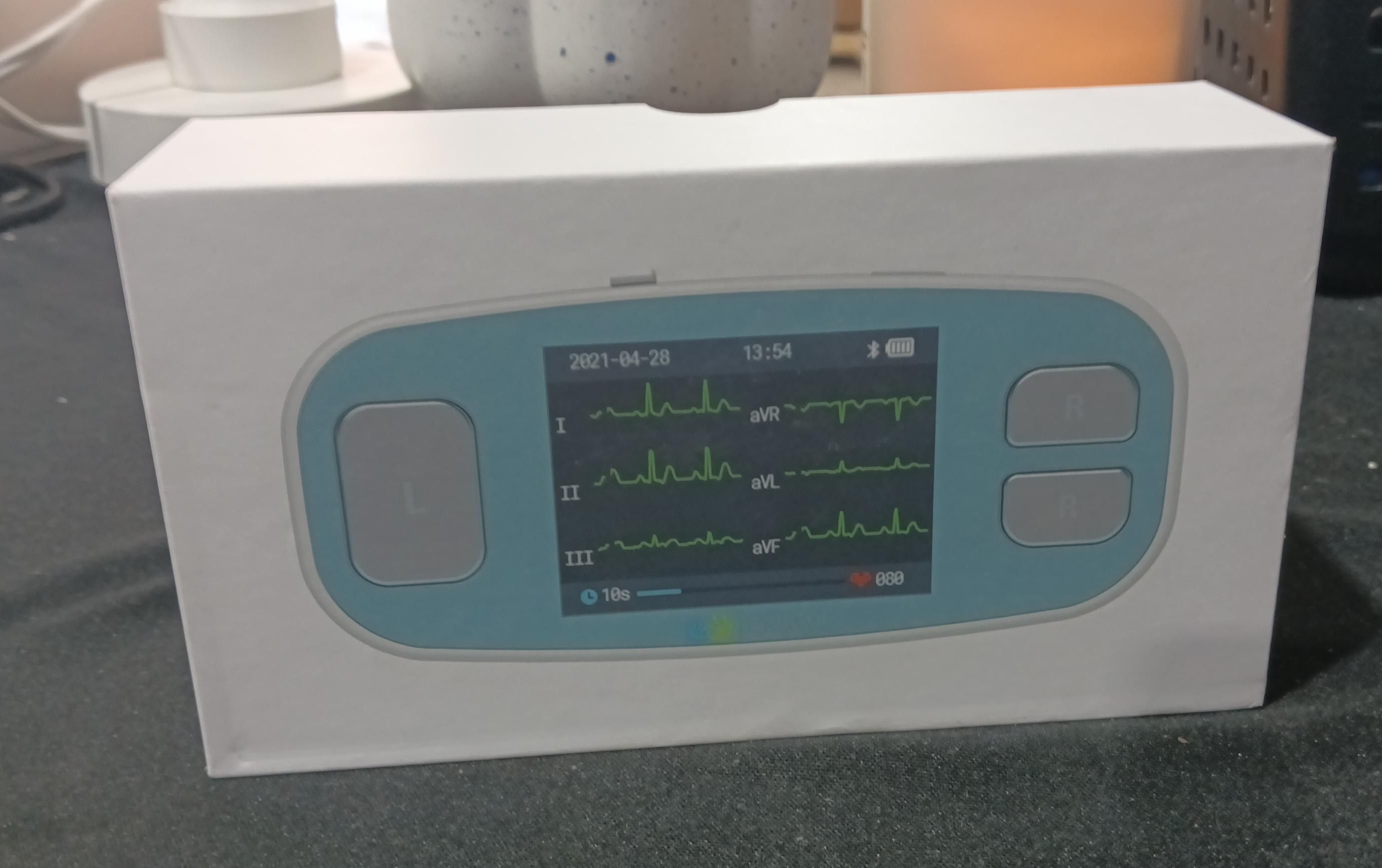 EMAY - Monitor ECG portátil de 6 litros