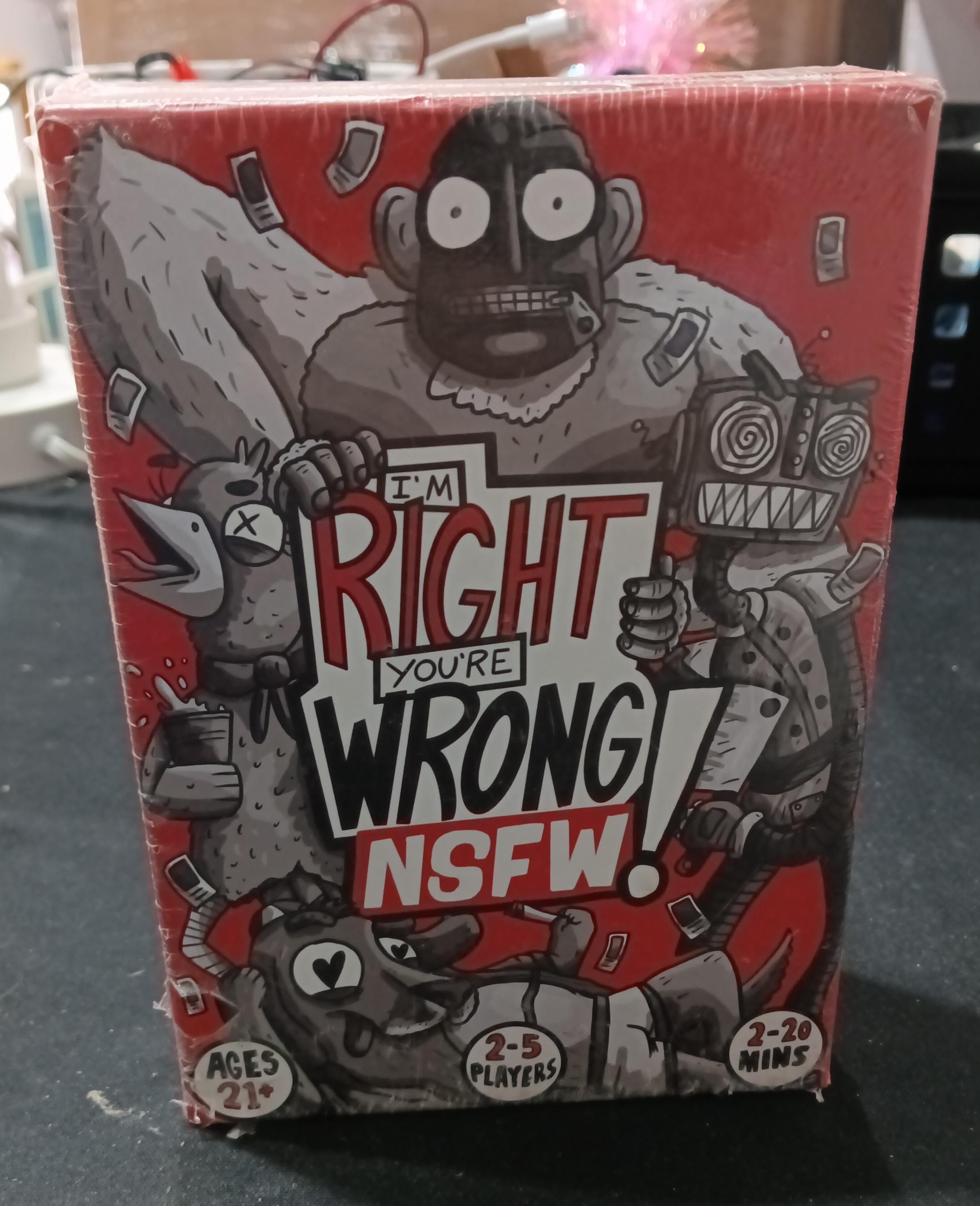 NSFW- Un juego de cartas de estrategia 