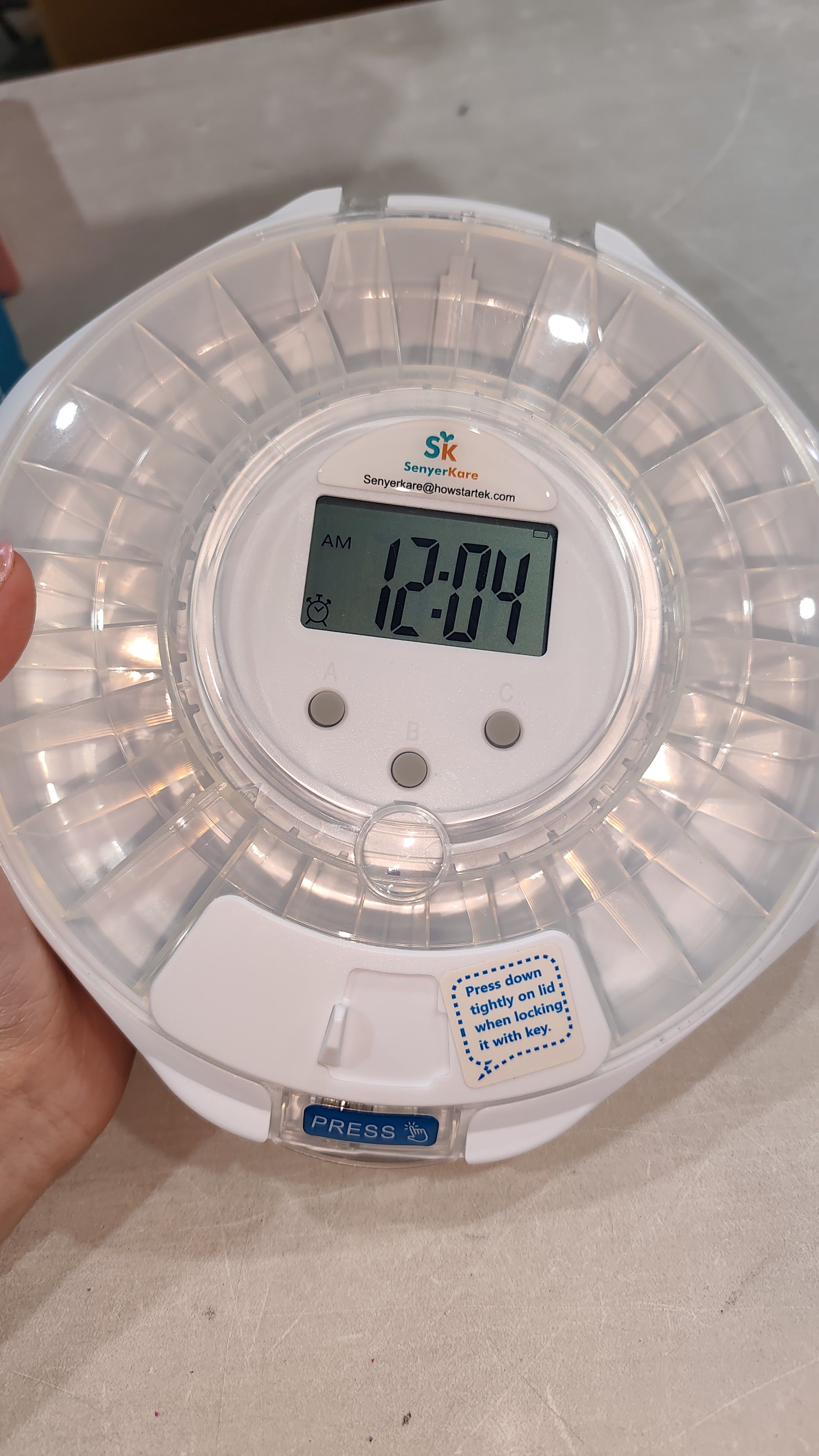 Dispensador automático de píldoras