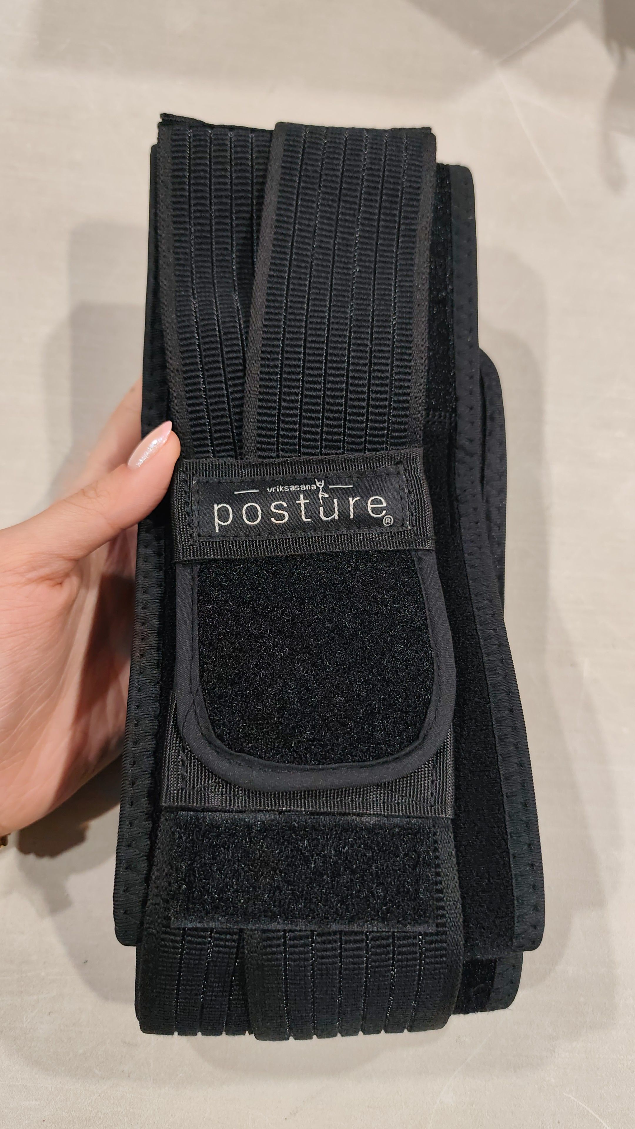 Vriksasana posture Cinturón sacroilíaco
