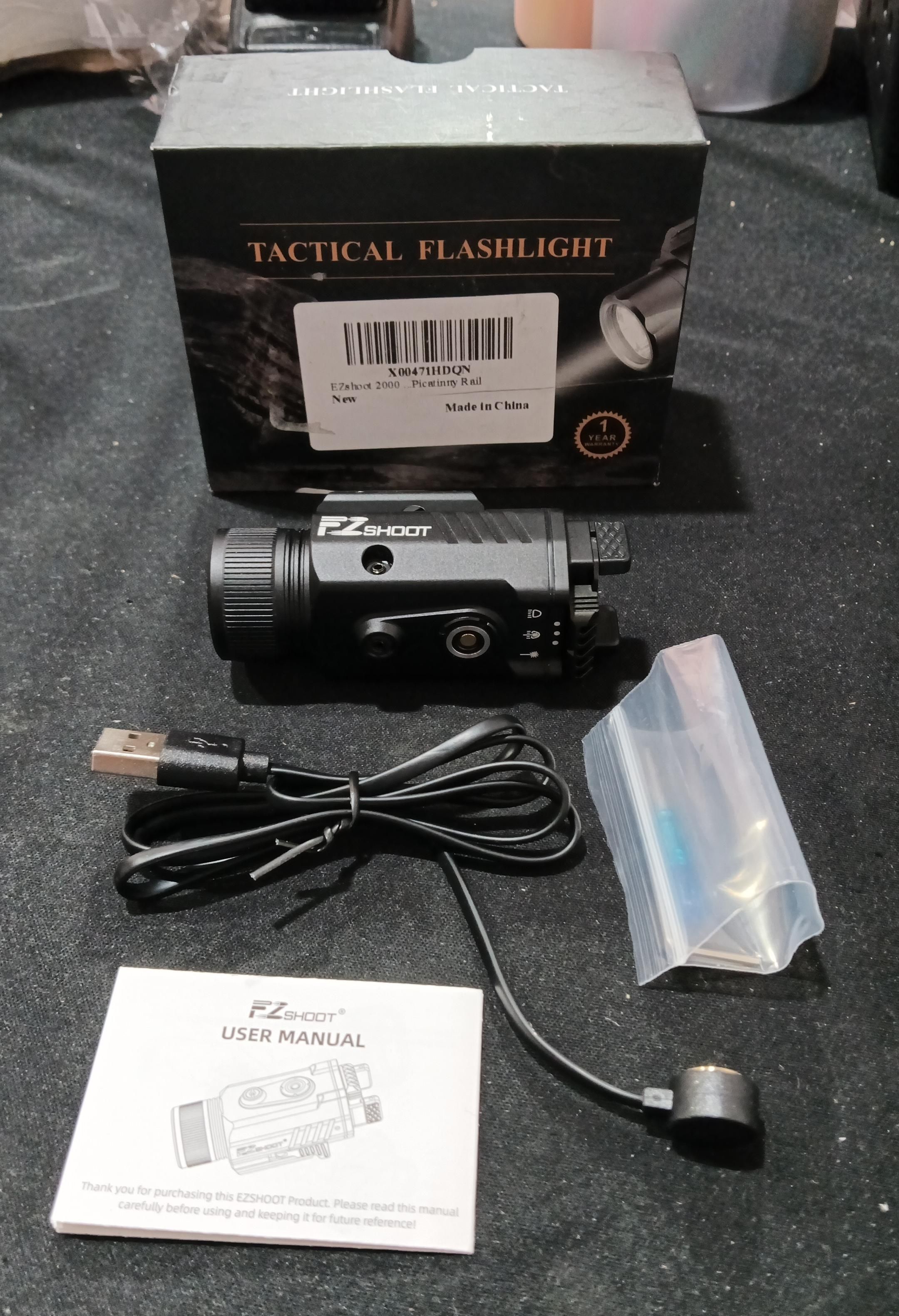 Linterna magnética recargable de 2000 lumenes EZSHOOT