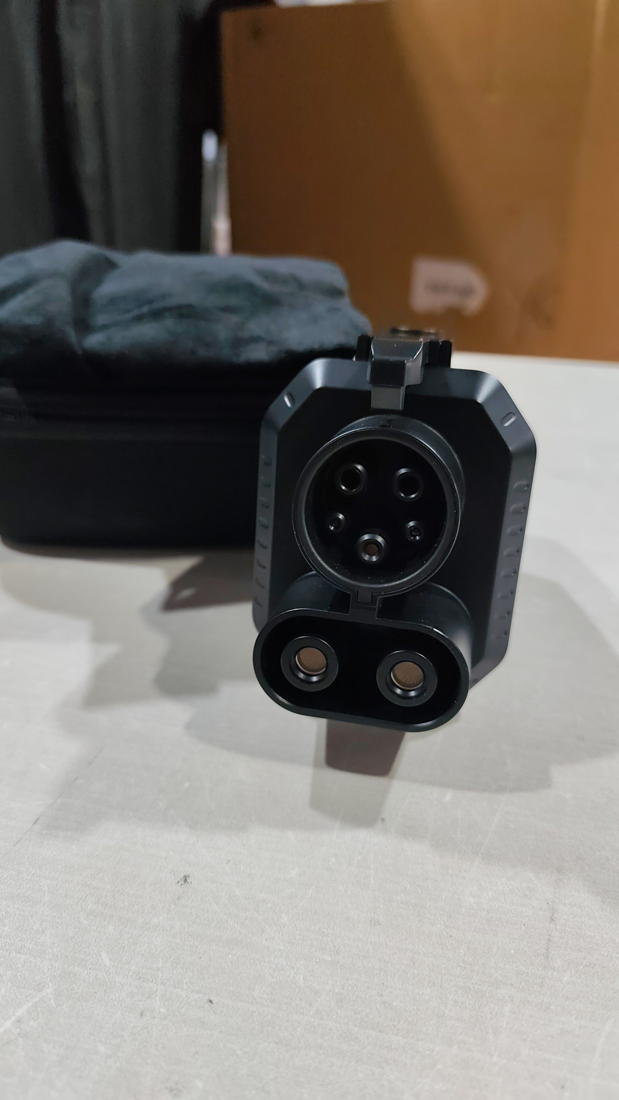 Adaptador de cargador Tesla
