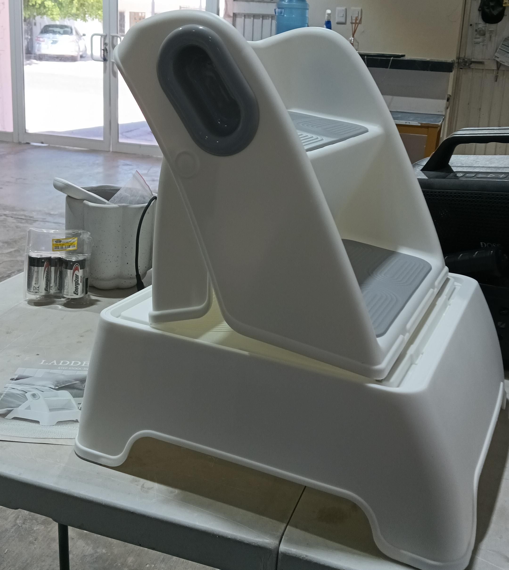 Taburete plegable de dos escalones para niños pequeños