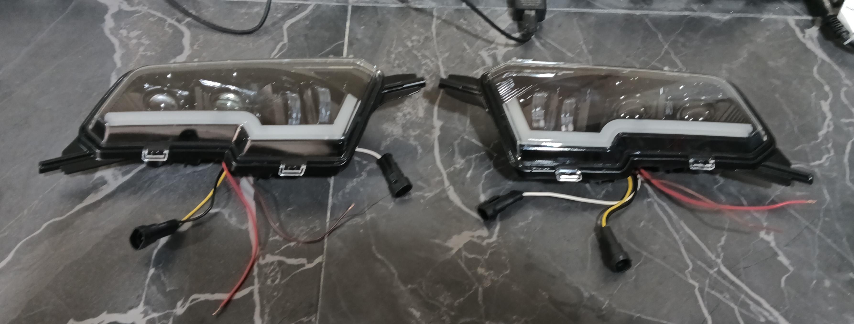 SAUTVS 2 piezas de ensamblaje de faros LED