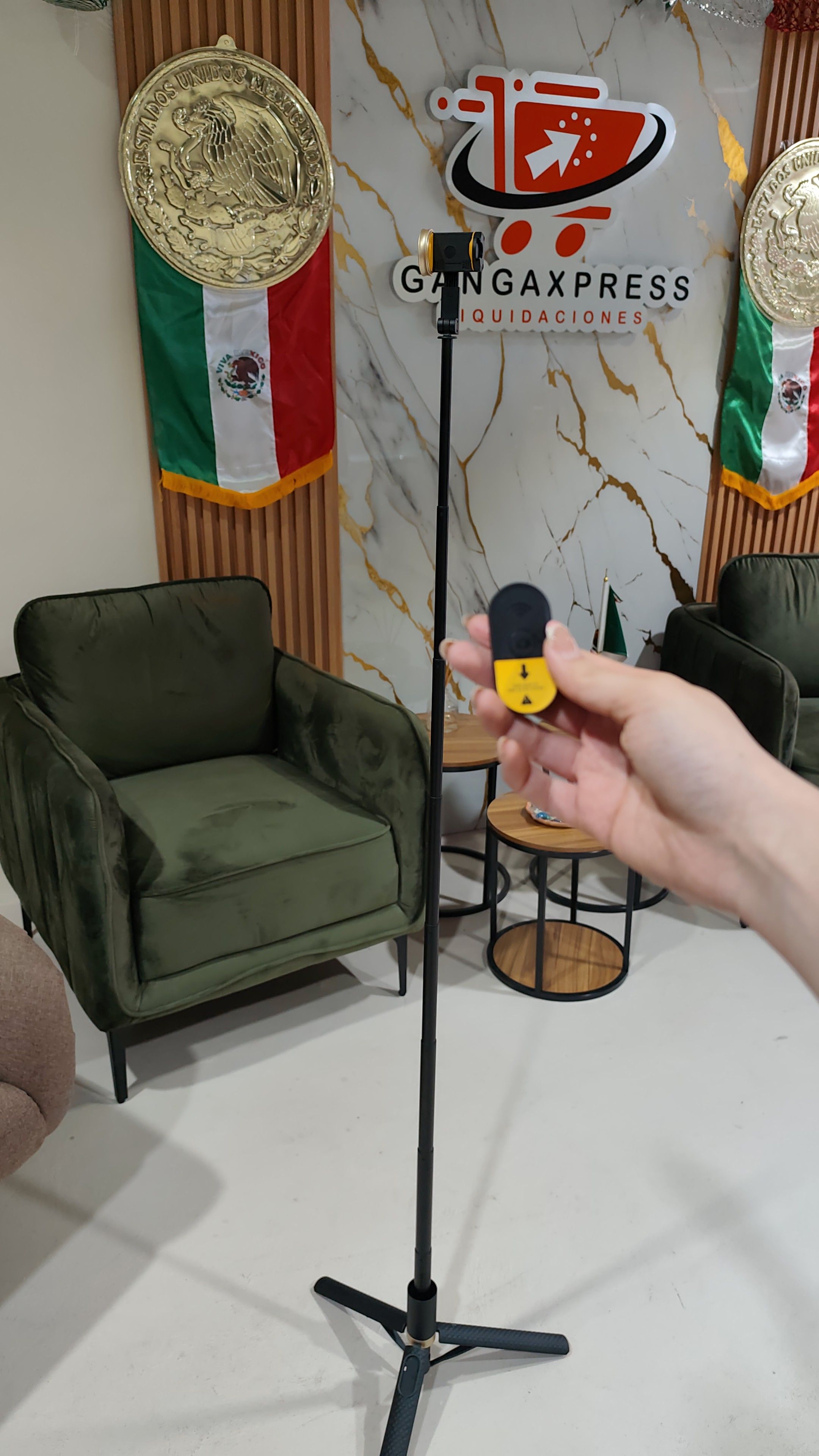 Trípode Stick con control remoto